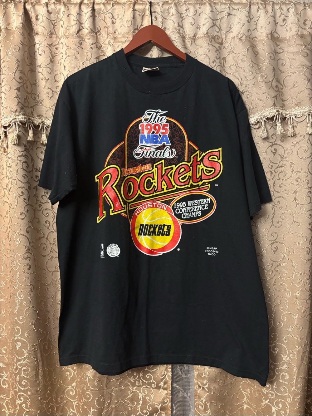Vintage 1995 Red Oak NBA Finals Houston Rockets Graphic Tee- XL